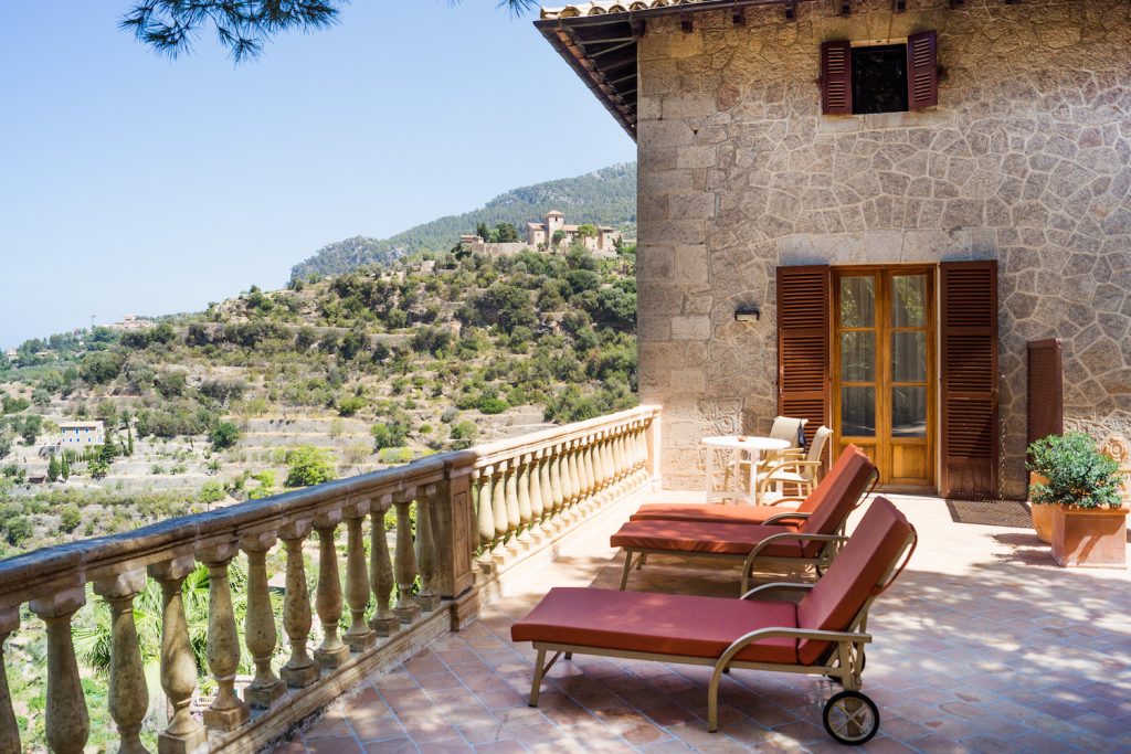 habitacion-hotel-es-moli-deia-individual-terraza-2