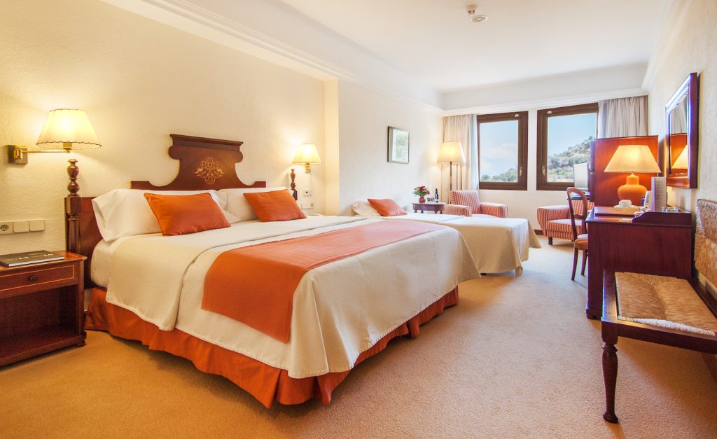 habitacion-hotel-es-moli-deia-mallorca-familiar-1