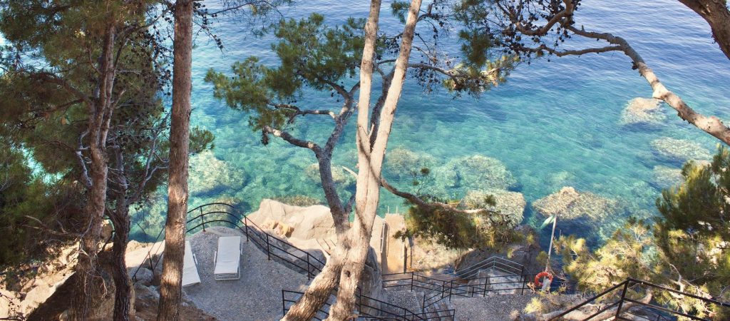 acceso-mar-muleta-hotel-es-moli-deia-mallorca-cabecera-1